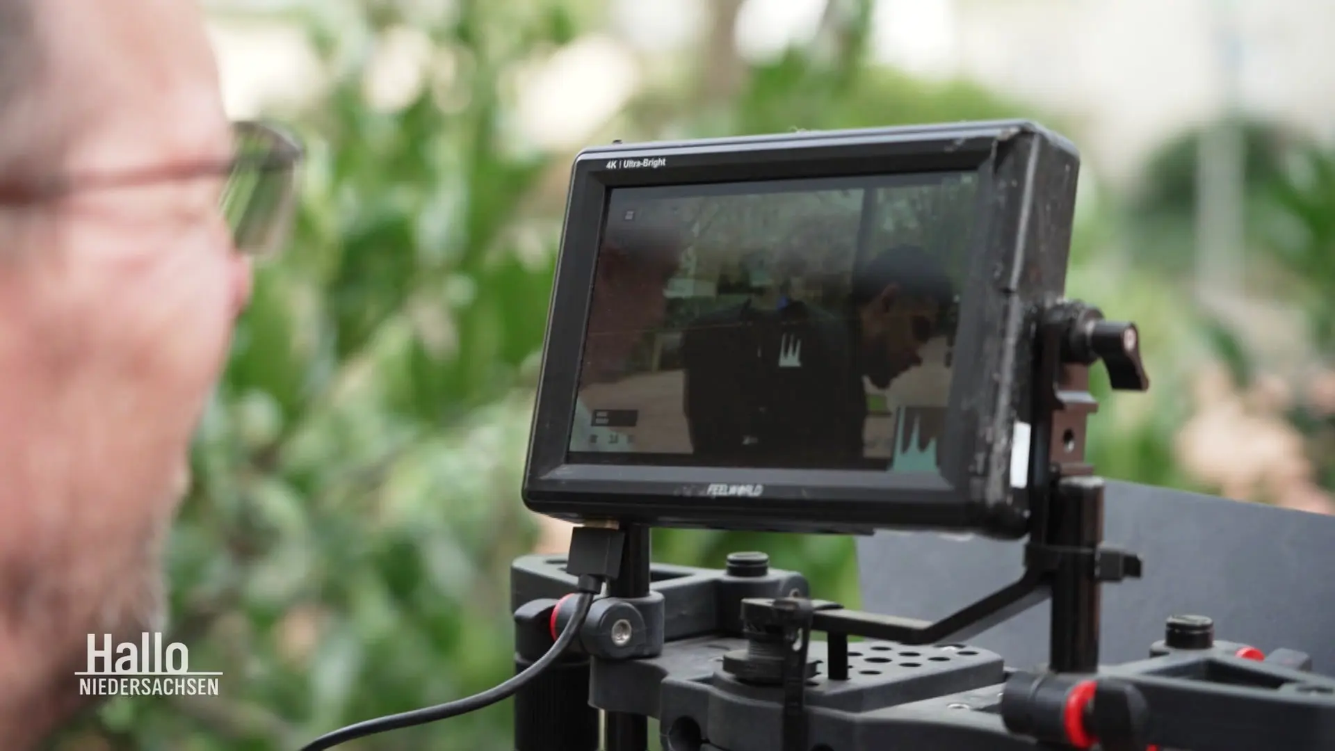 Göttinger Lehrer dreht Musikvideo mit Ex-Schülern