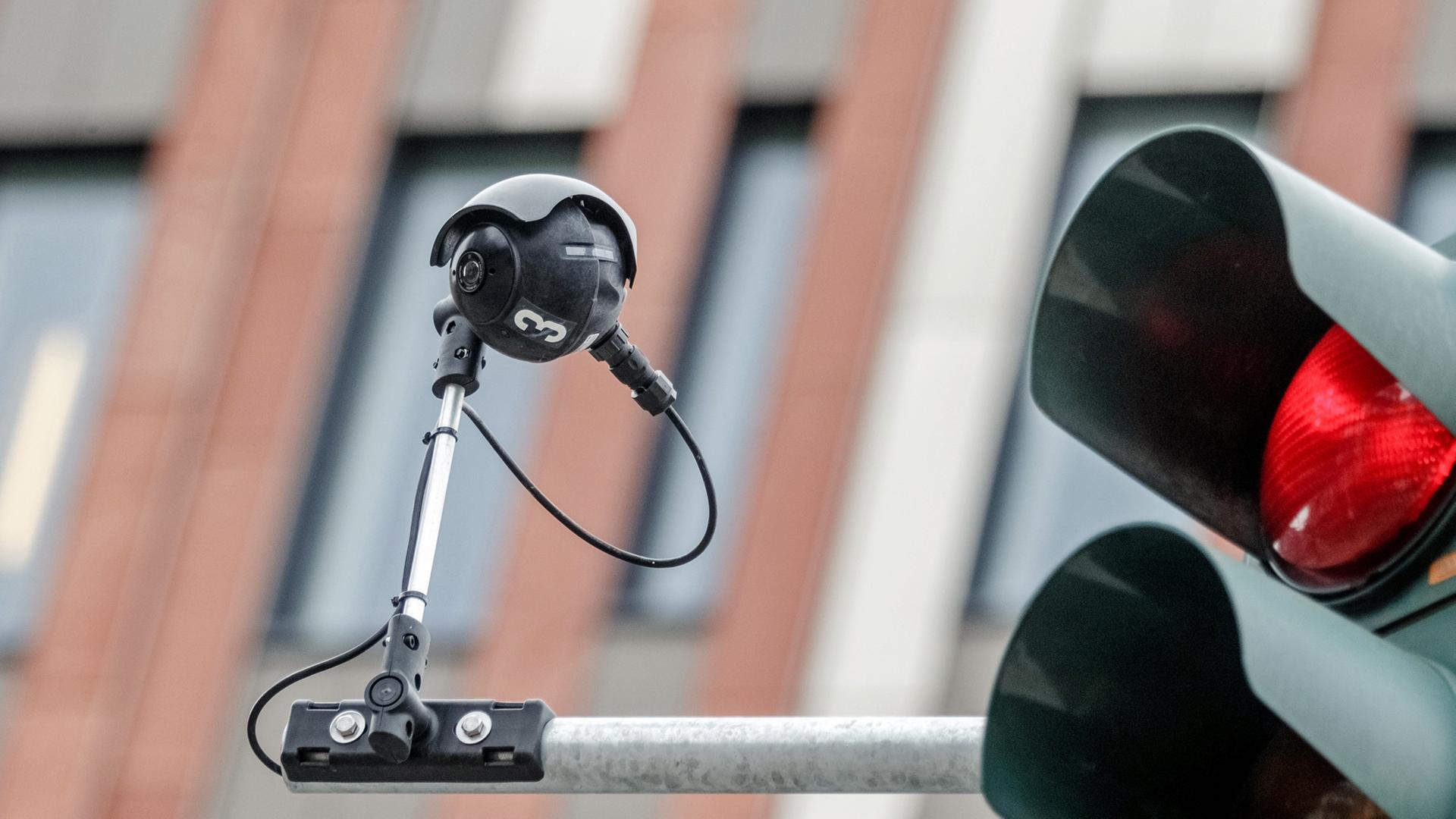 Über 40 Ampeln gestört: Verkehrschaos im Hamburger Stadtgebiet