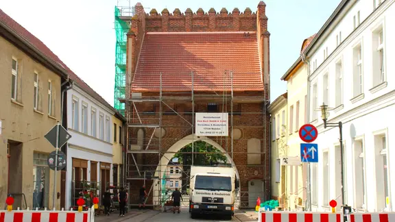 Bauarbeiten am Steintor Malchin.