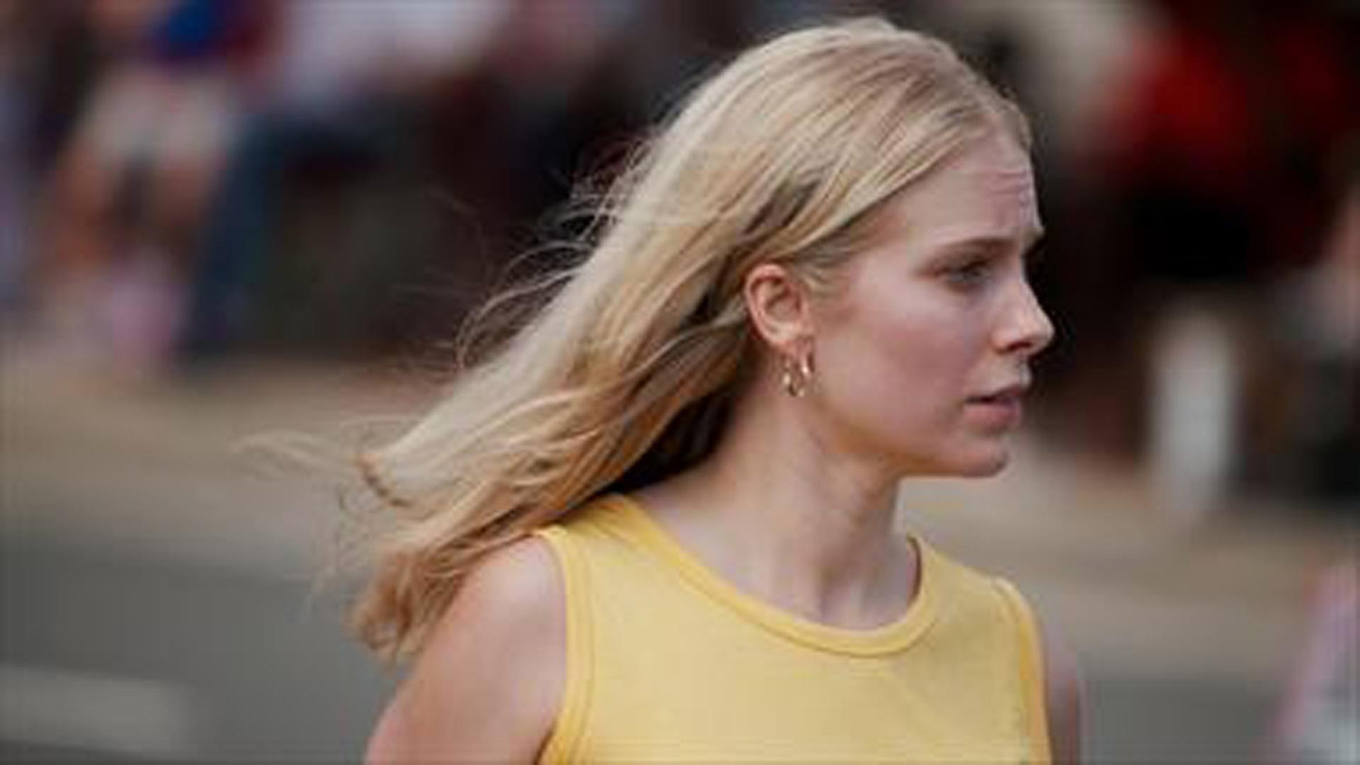 Eine Frau mit wehenden Haaren |  ZDF, 2026 Showtime Networks Inc.