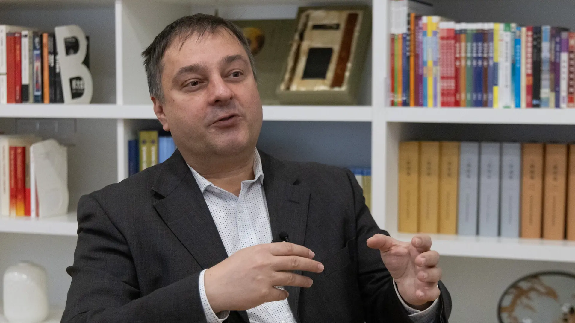 Politologe zu Magyar: Spagat zwischen Wählerwunsch und EU