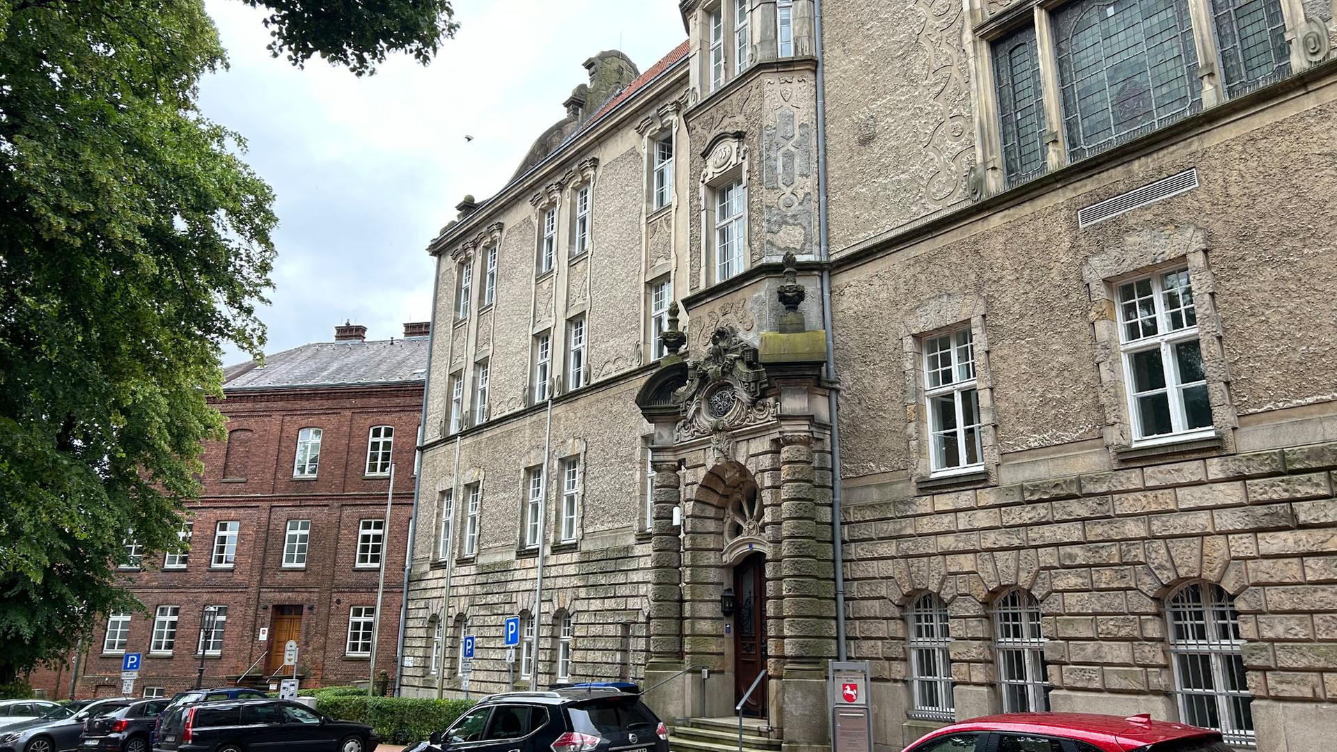 Amts- und Landgericht Stade (Gebäude von außen). | NDR, Marie Schiller