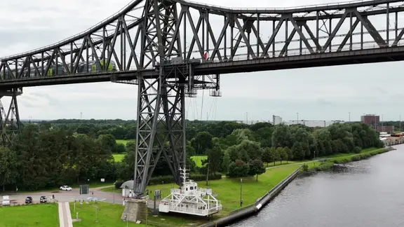 Blick auf die Schwebefähre in Rendsburg. 
