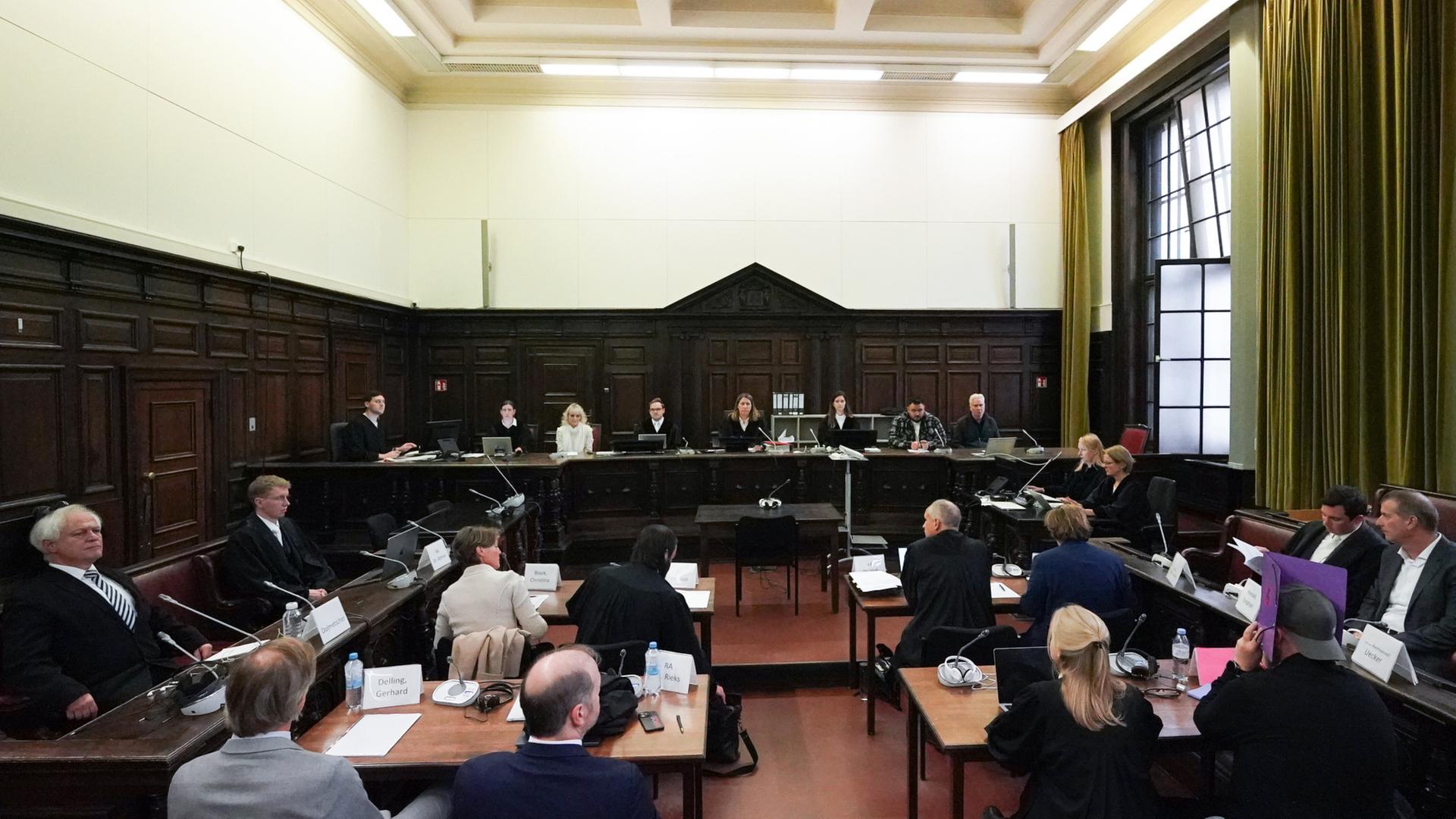 Block-Prozess: Haftbefehl gegen Beschuldigten ausgesetzt