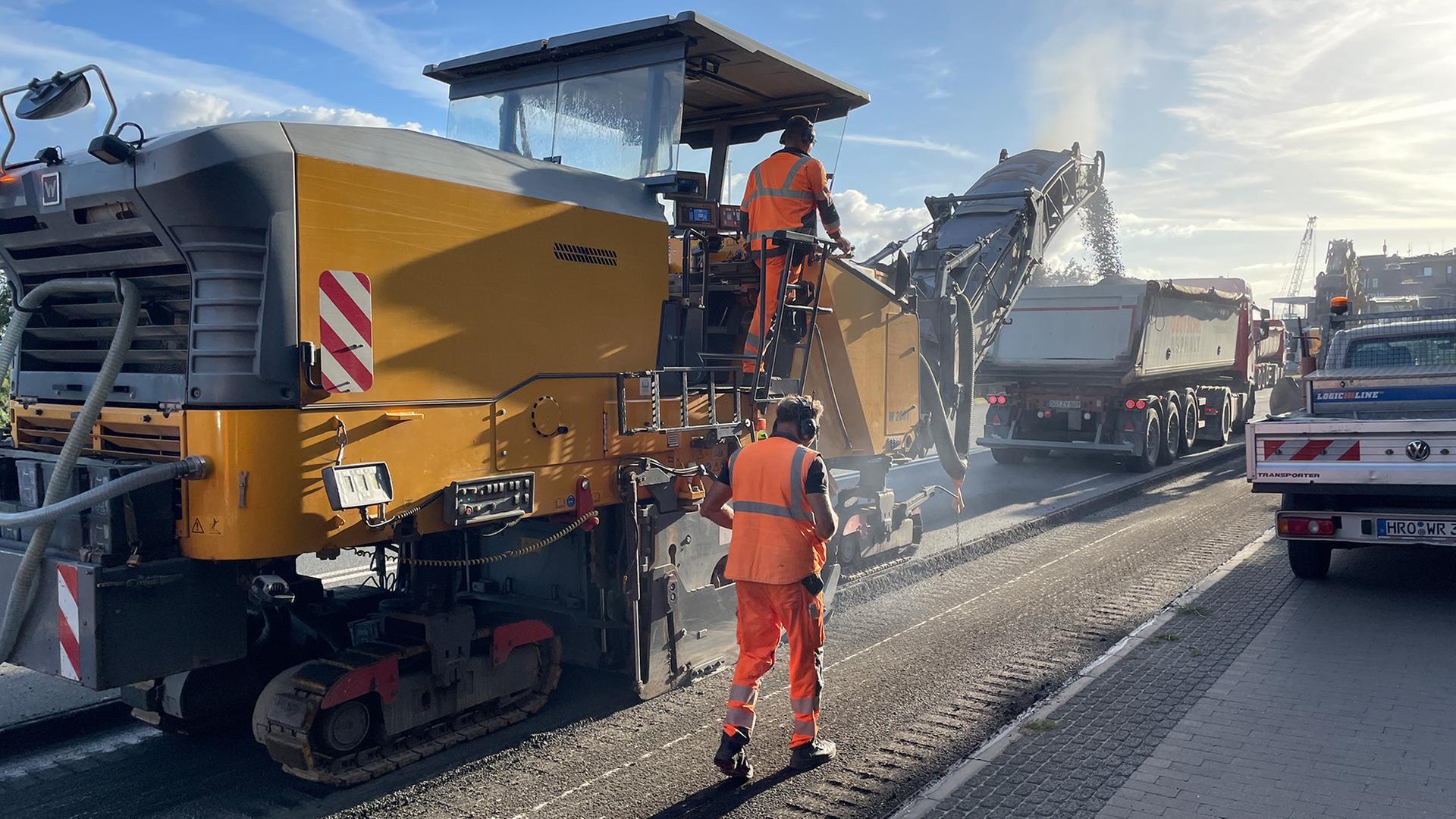 Straße am Stadthafen in Rostock für Grundsanierung voll gesperrt