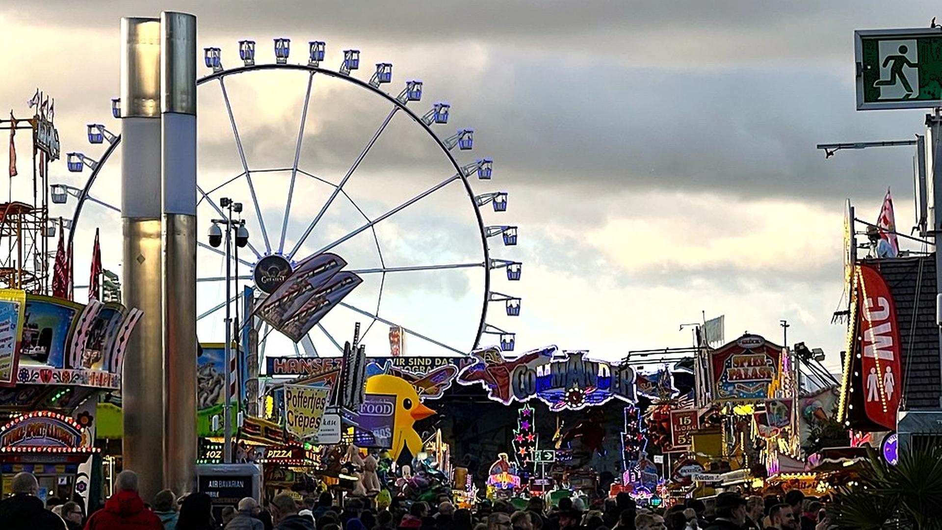Der erste Freimarkt-Samstag in Bremen 2026. | NDR, Christian Läßig