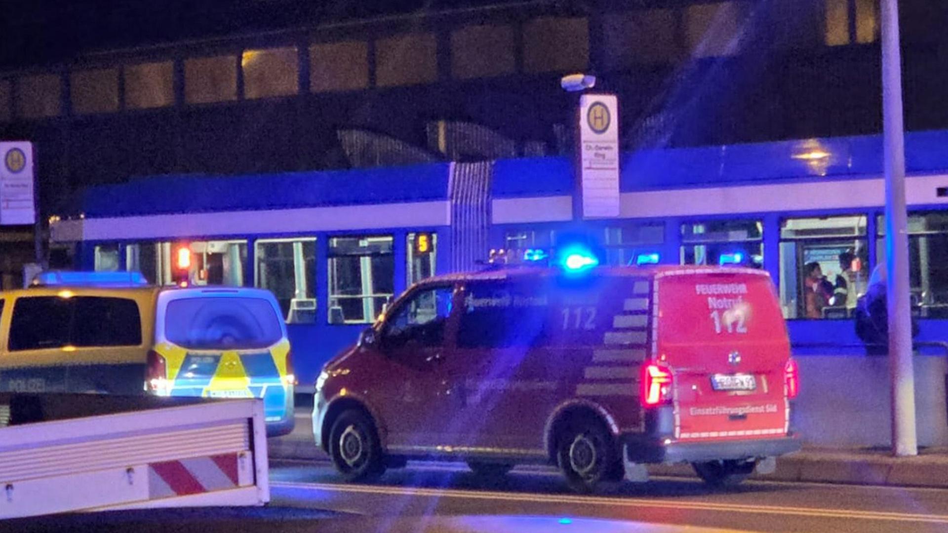 Rostock: Betrunkener mit Messer bringt Straßenbahn zum Stehen