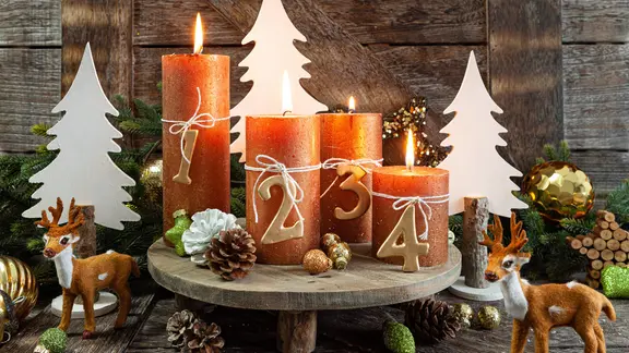 Adventskränze selber machen: Ideen für kreative Weihnachtsdeko