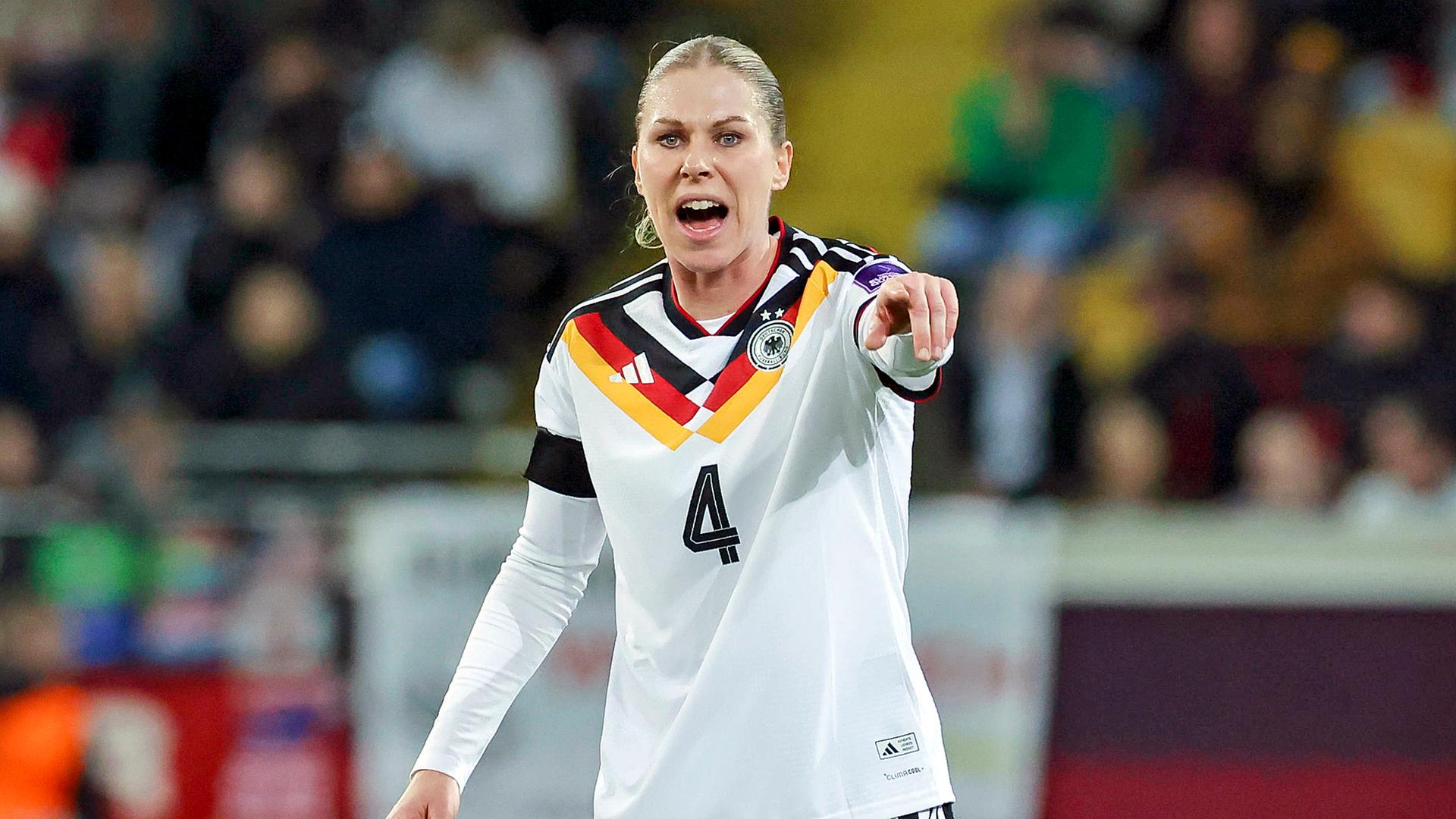 "Manchmal verrückt" - DFB-Verteidigerin Knaak über ihre ungewöhnliche Karriere