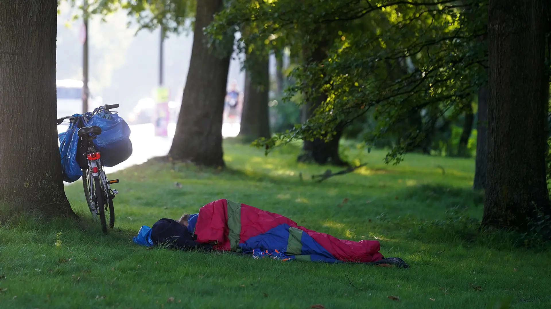Hitze-Gefahr für obdachlose Menschen - wie man helfen kann