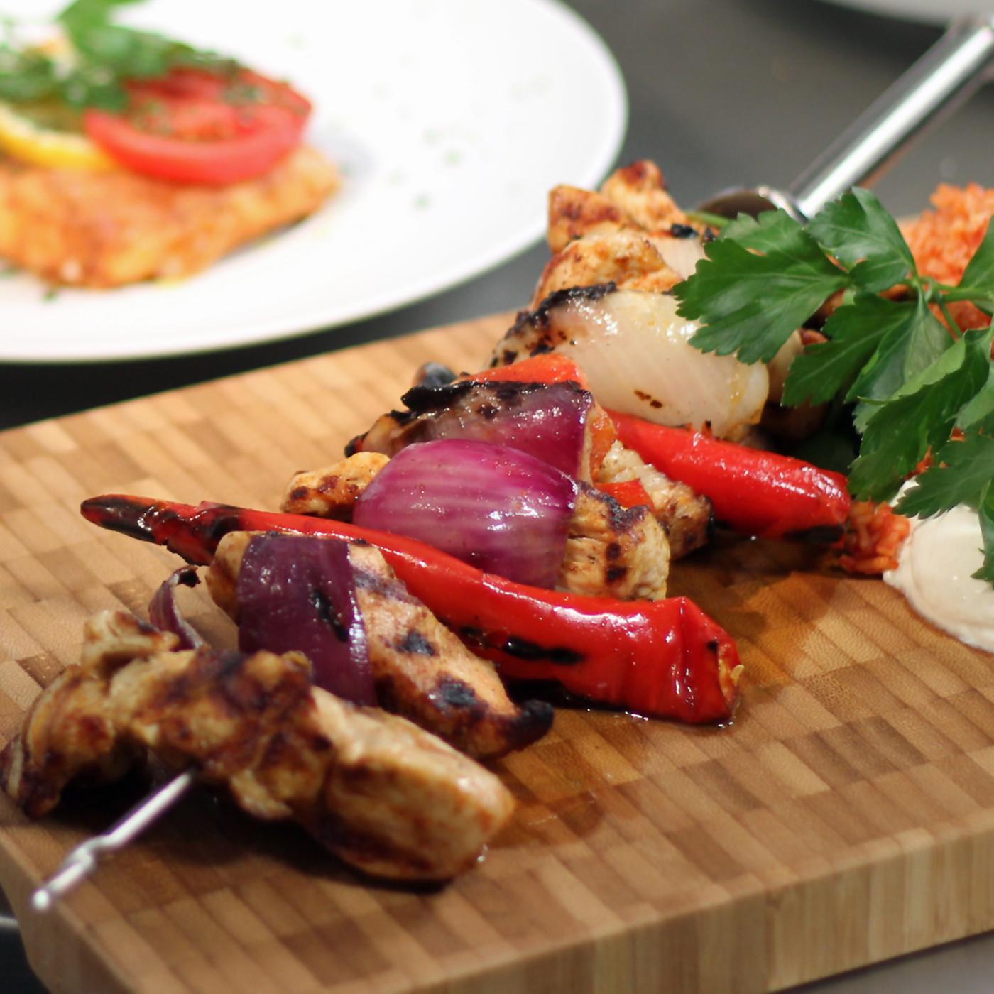 Souvlaki-Spieße mit Putenbrust