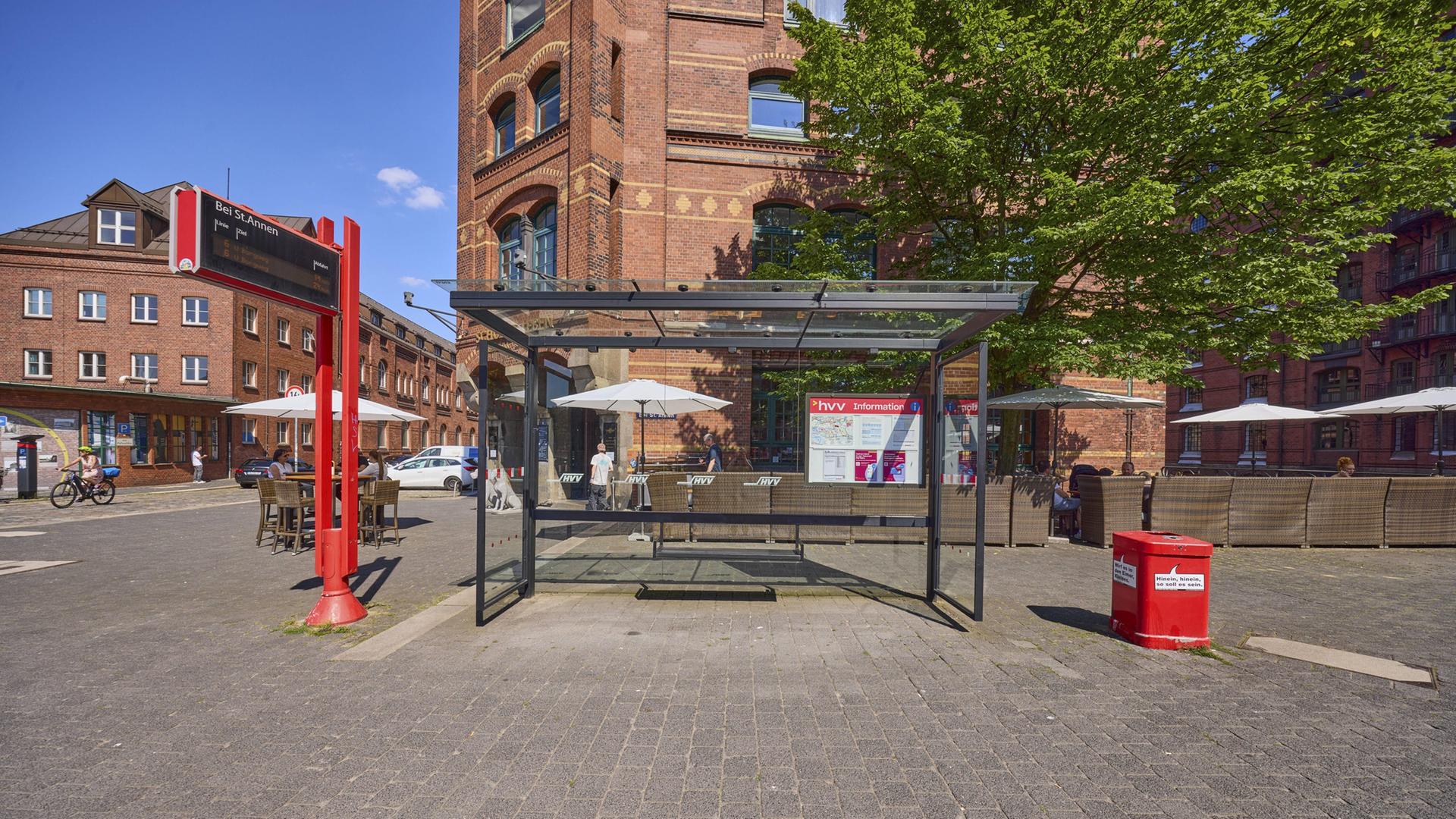 Hamburgs Bushaltestellen sollen barrierefrei werden