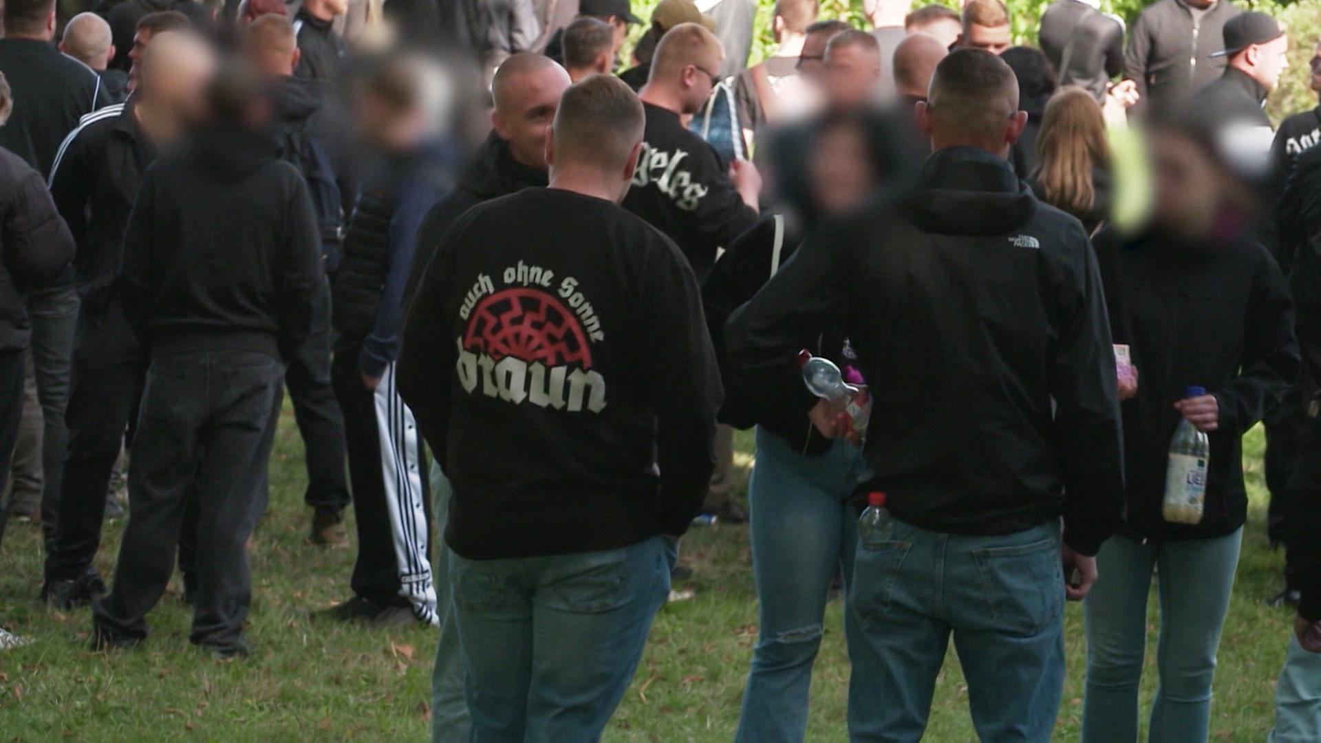 Rechtsextreme Jugendliche in MV: Das bewegt sie zum Ausstieg