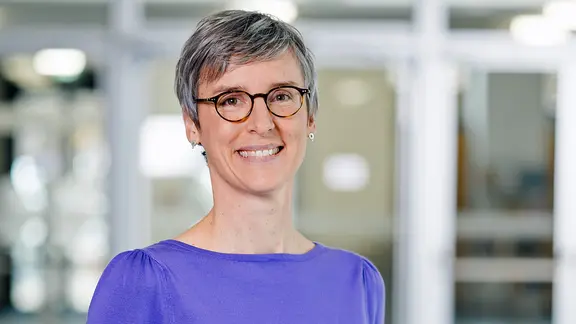 Porträtbild der BR-Moderatorin Anne Kleinknecht.