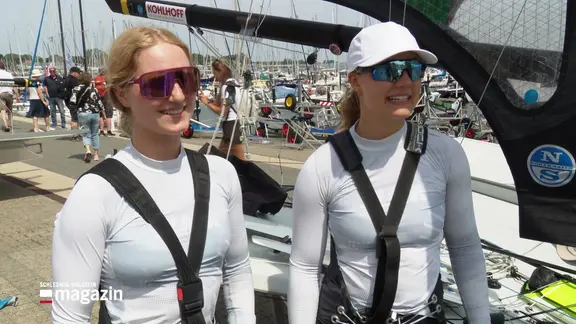 Die erfolgreichen Nachwuchs-Seglerinnen Anna Barth und Emma Kohlhoff.