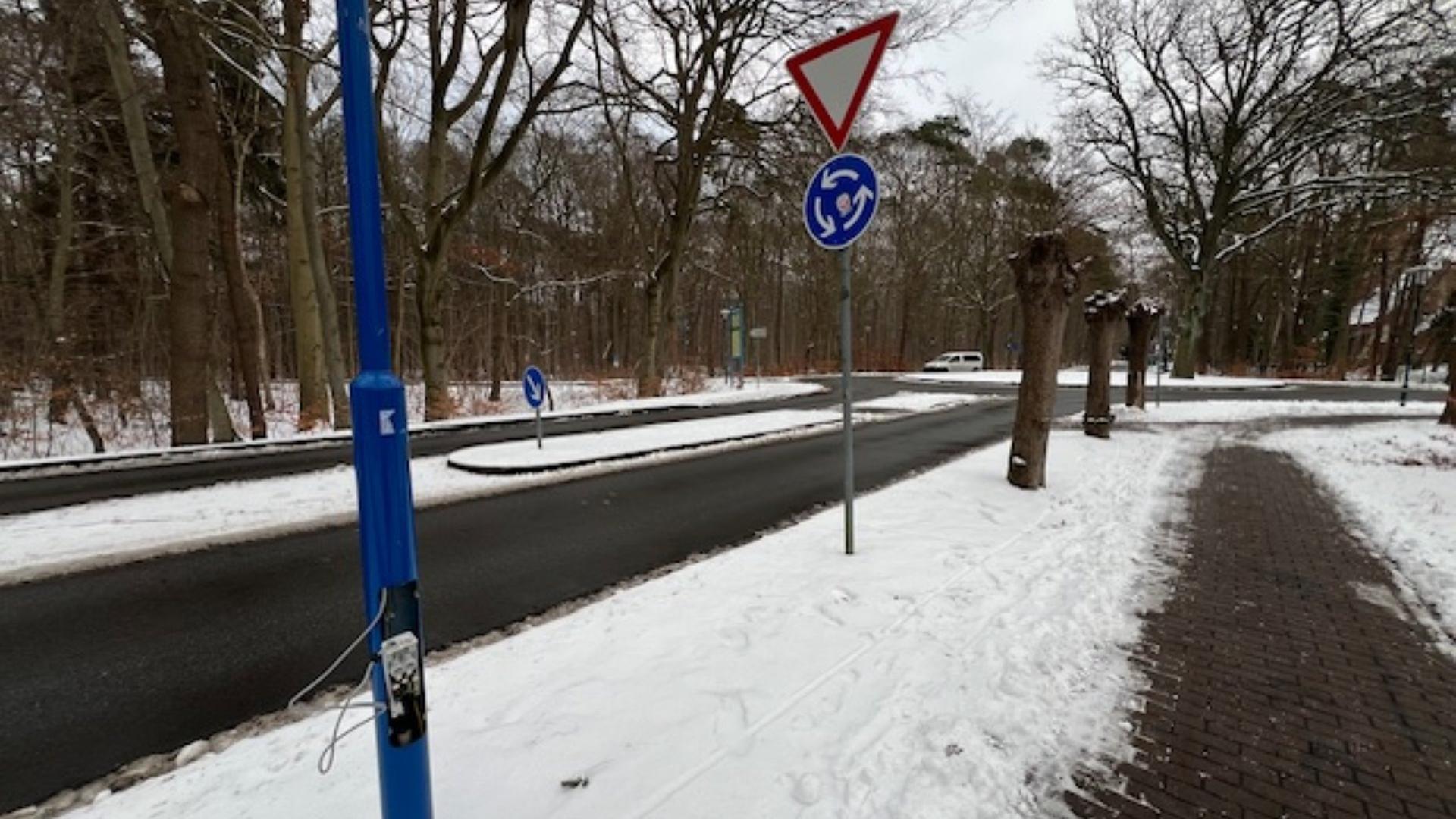 Unbekannte beschädigen Laternen in Graal-Müritz