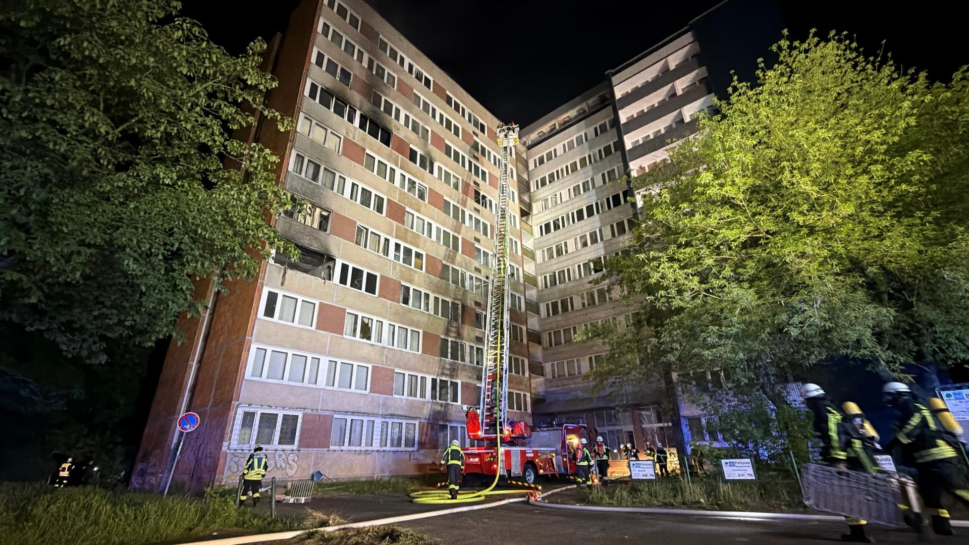 Brandserie in Neubrandenburg: Stadt plant Zaun und Kameras f