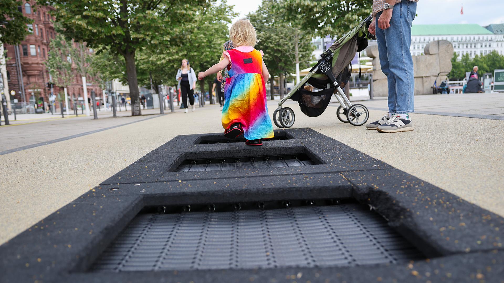 Trampoline am Hamburger Jungfernstieg: Streit ist beigelegt