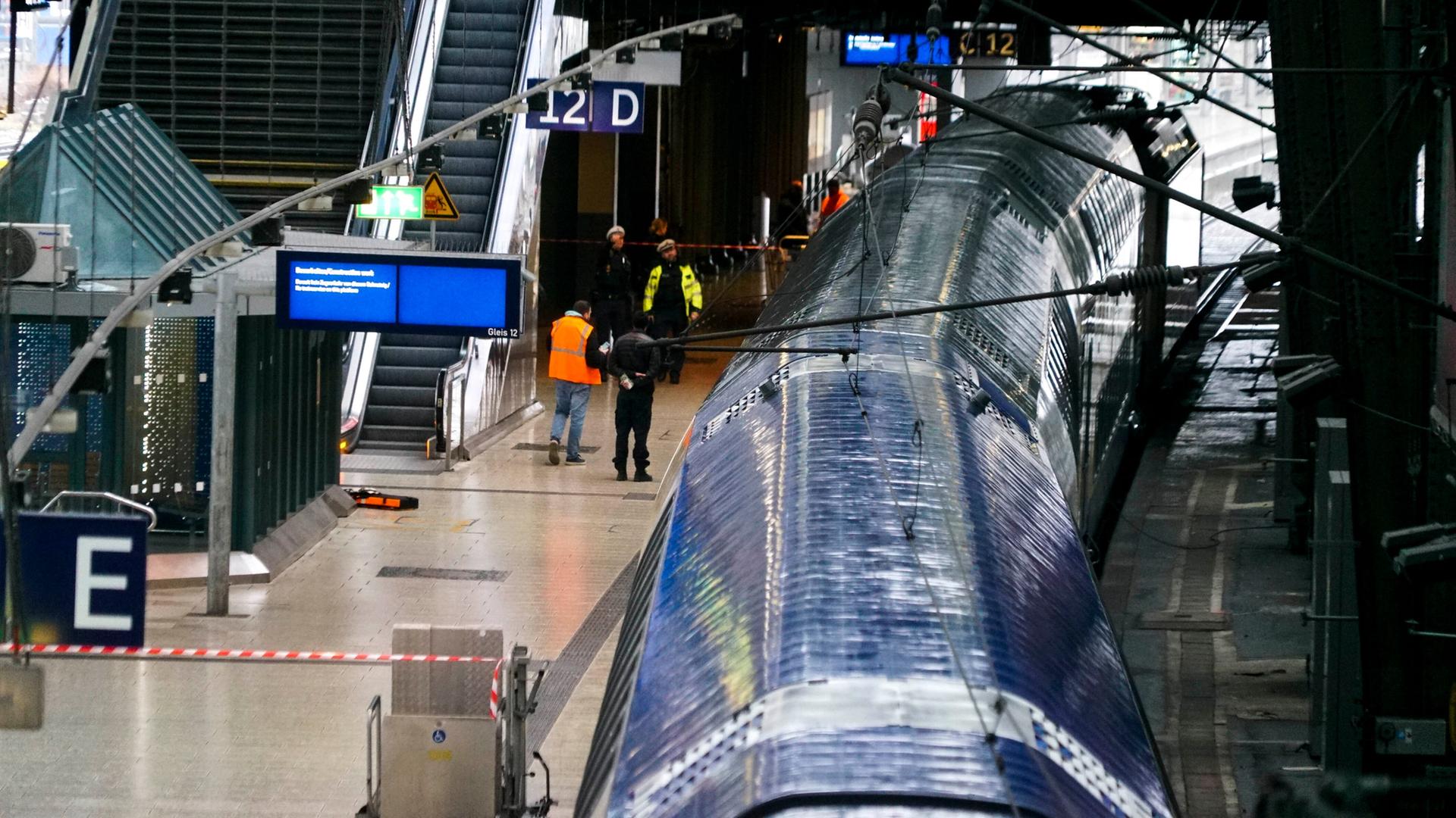 Oberleitung am Hamburger Hauptbahnhof gerissen – zwei Gleise gesperrt