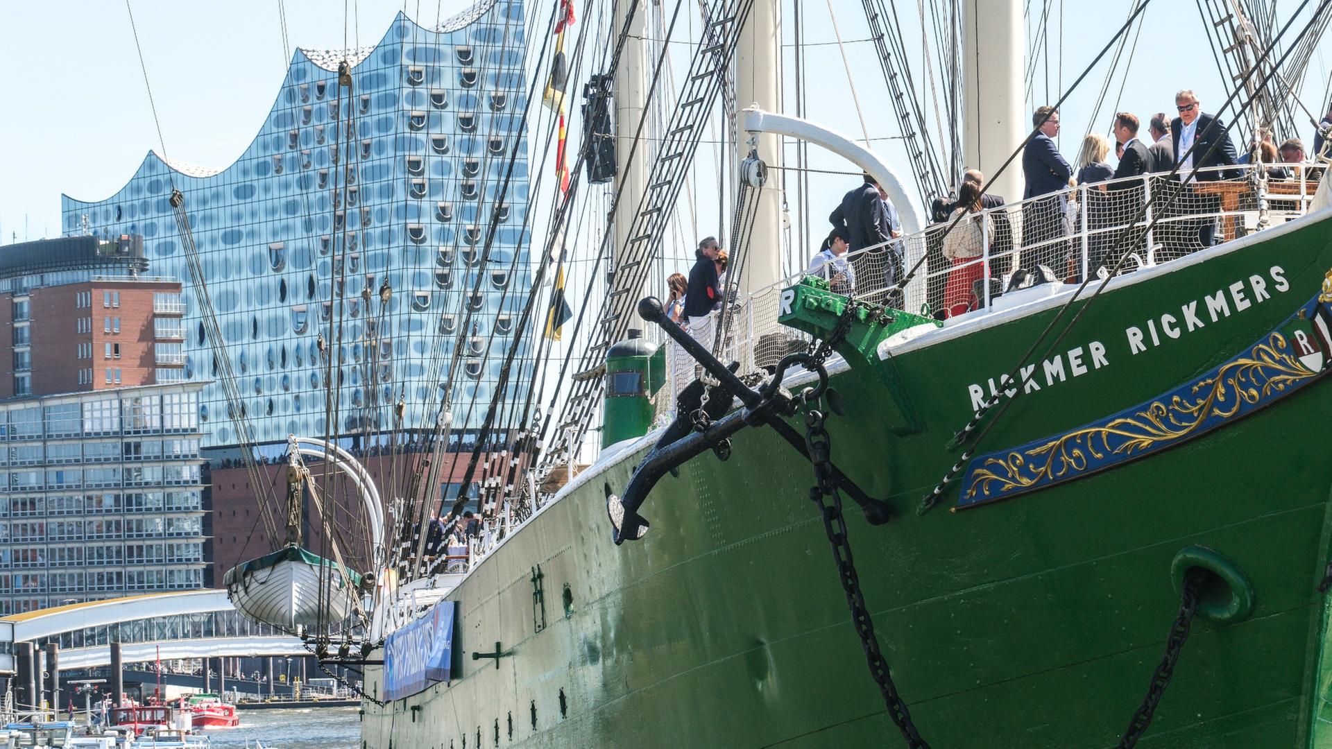 Hafengeburtstag: Eröffnung und Einlaufparade ab 13.10 Uhr im Livestream