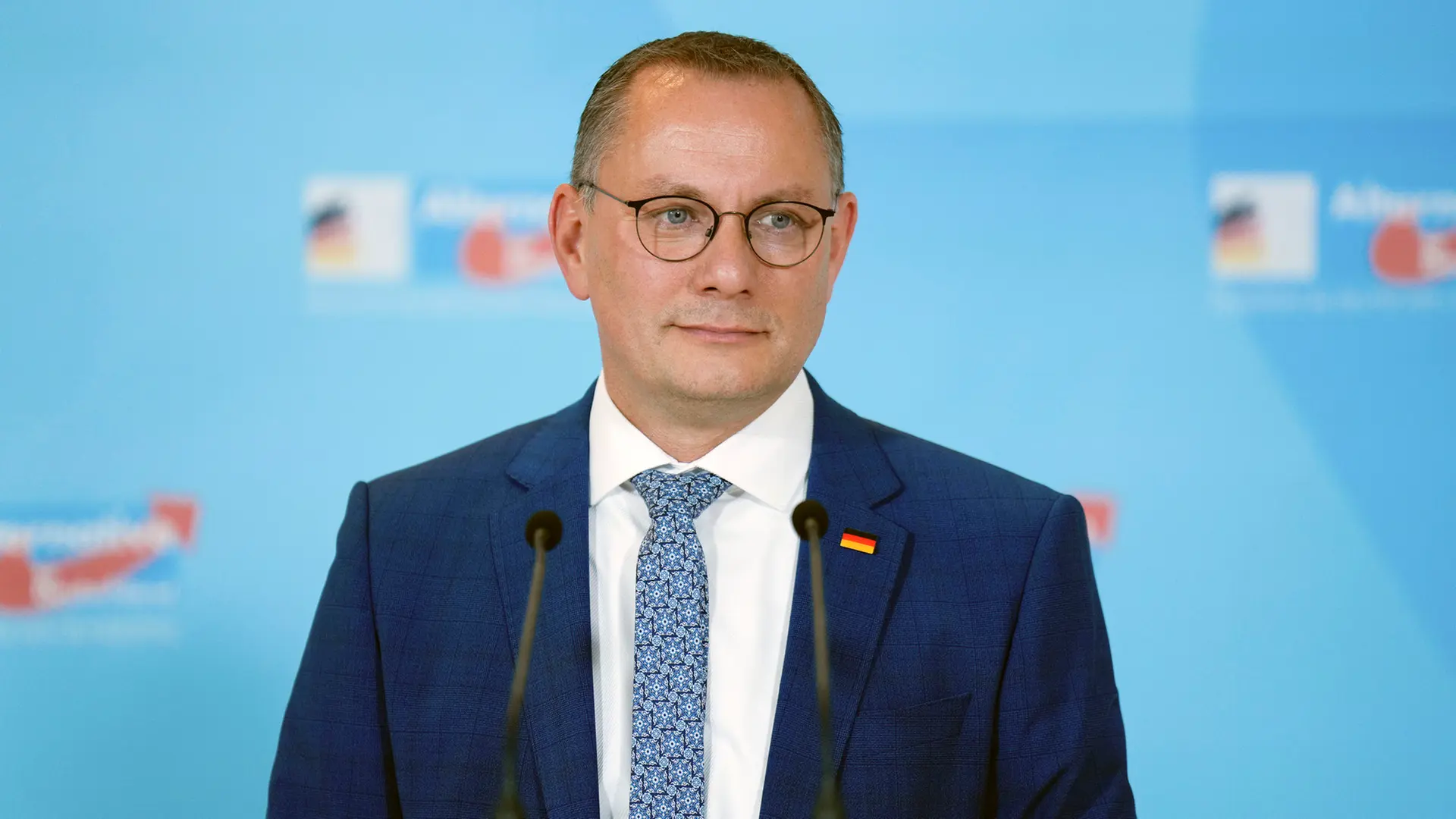 Waren: Bürgerdialog mit Tino Chrupalla (AfD) | ndr.de