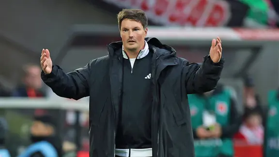 Hamburgs Trainer Merlin Polzin