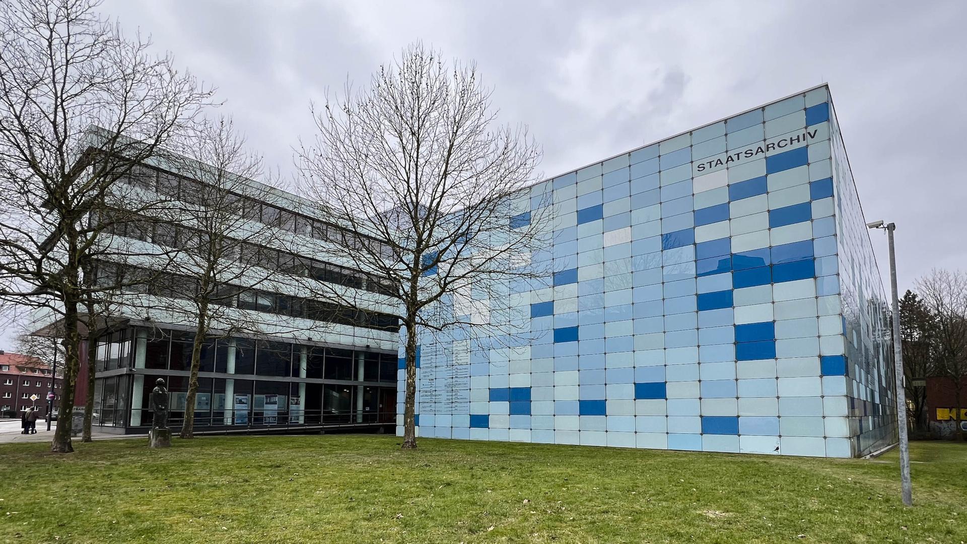 Staatsarchiv Hamburg lagert Akten wegen Platzmangel aus