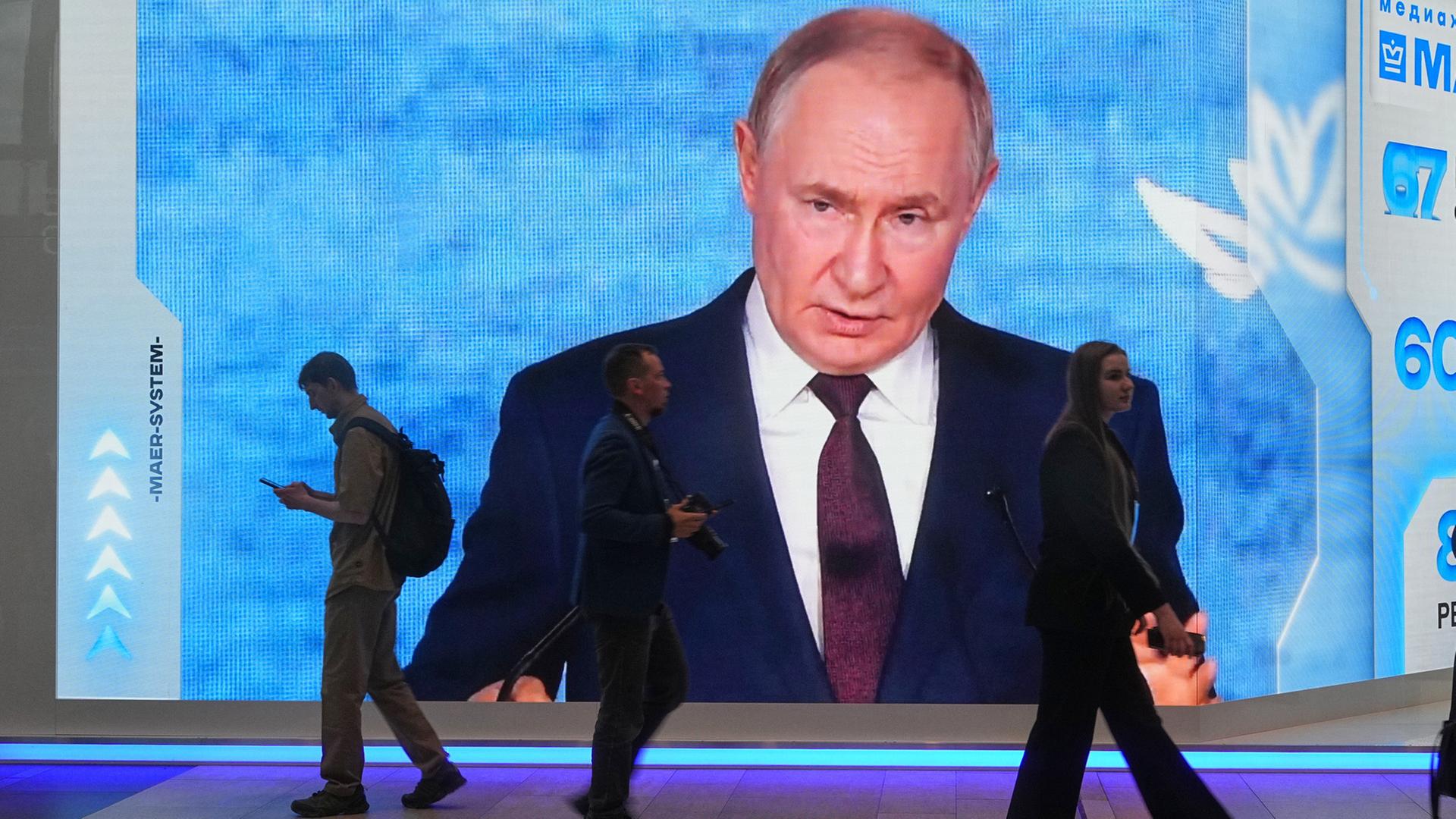 Vier Jahre Krieg - Russlands Wirtschaft am Boden?