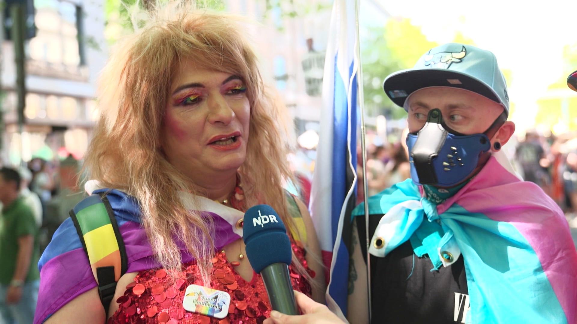 Hannover: Tausende feiern CSD
