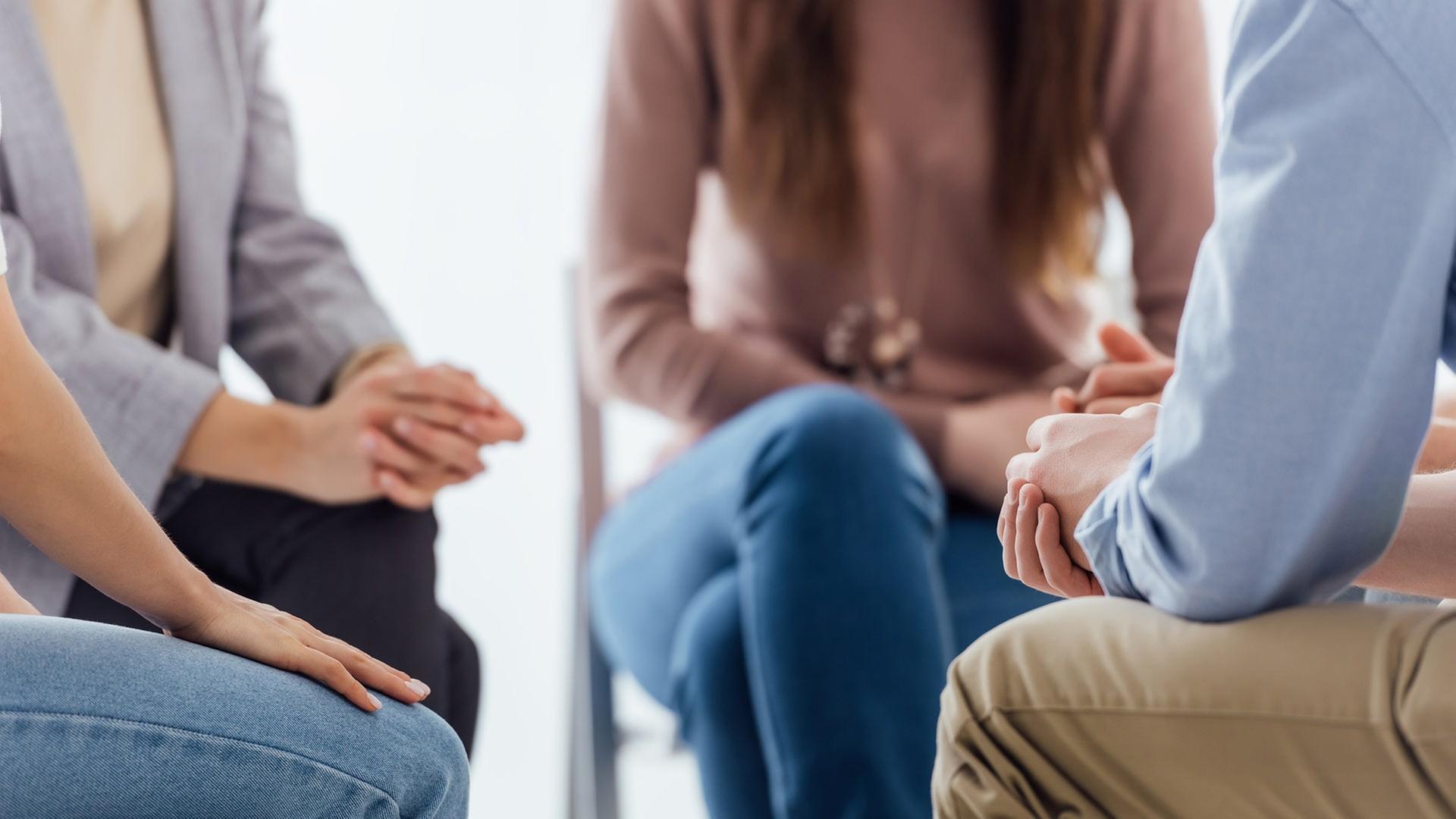 Wie Selbsthilfegruppen Suchtkranken neuen Halt geben