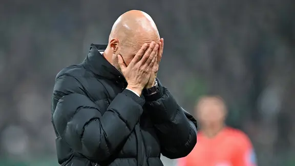 Wolfsburg-Trainer Paul Simonis | picture-alliance/osnapix / Michael Titgemeyer Wolfsburg-Trainer Paul Simonis