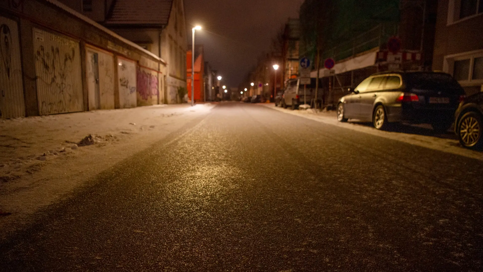 Glätte wegen Blitzeis: Unwetterwarnung für Nordosten gilt weiter