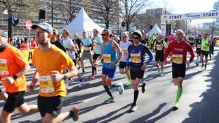 Der Startpunkt des Hannover-Marathons um 10:00.
