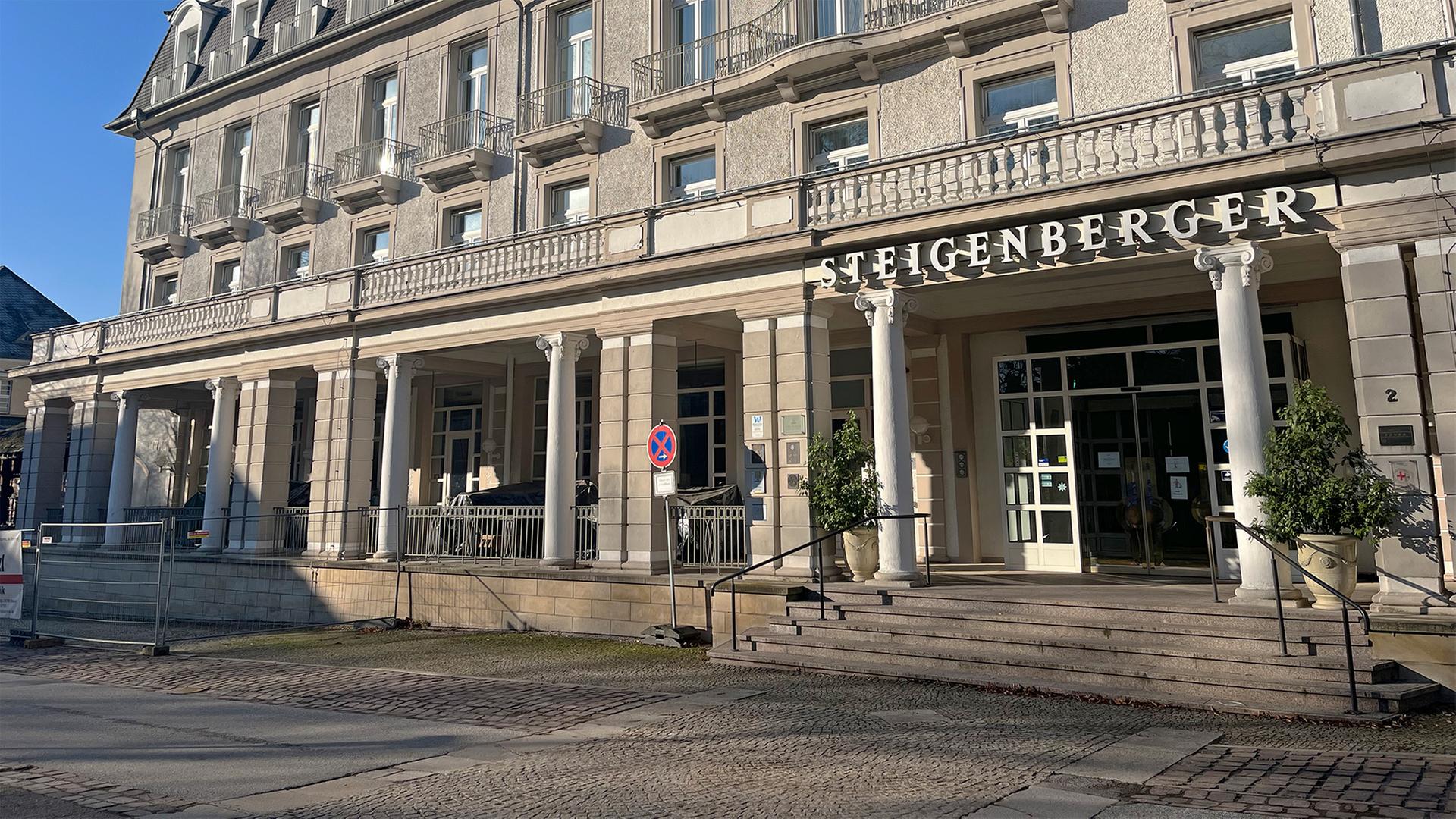 Das Steigenberger Hotel in Bad Pyrmont (Landkreis Hameln-Pyrmont) von außen. | NDR, Gino Egbers