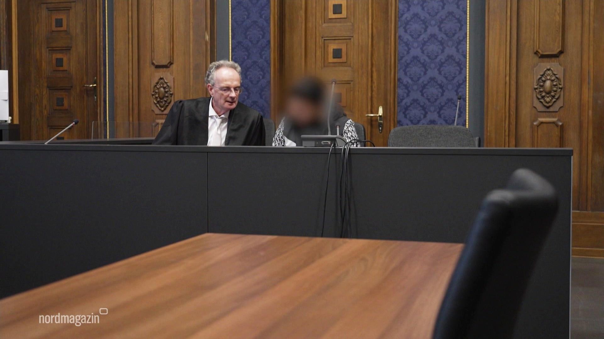 Nach Messerangriff: Angeklagter legt Geständnis ab