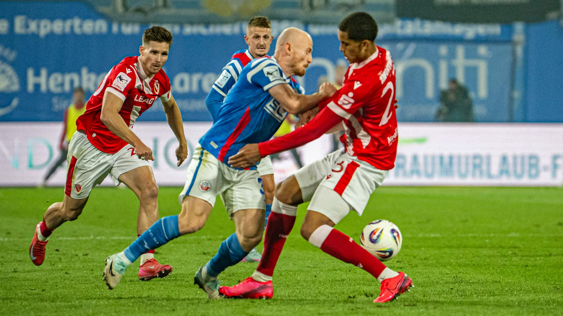 Bittere Niederlage für Hansa: Rostock spielt, Cottbus trifft