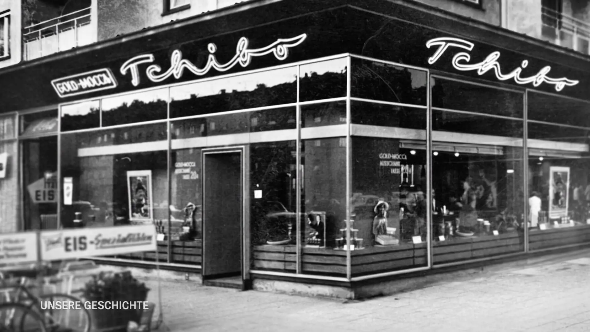 Tchilling and Bohne become Tchibo in Hamburg in 1949