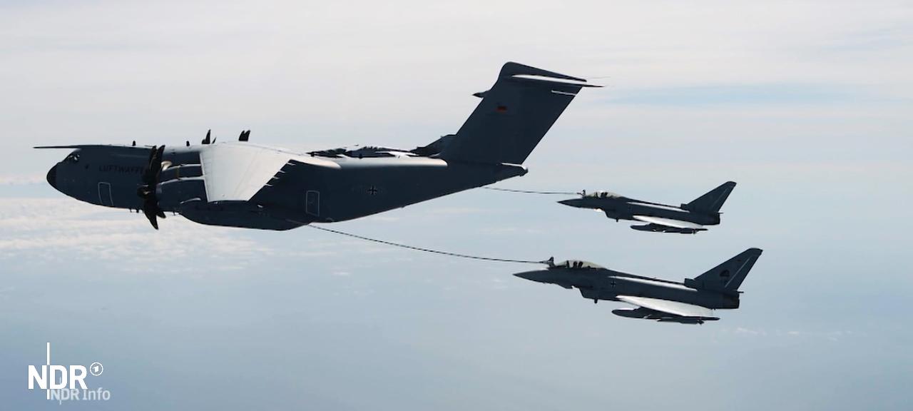 Kampfjet am Himmel. | Screenshot Kampfjet am Himmel.