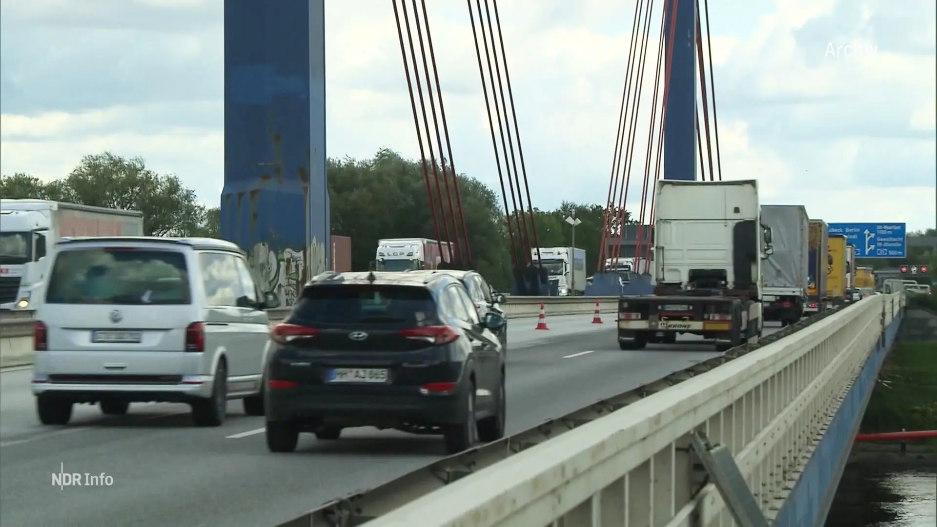 Hamburg: Sensoren für marode Norderelbbrücke | ndr.de