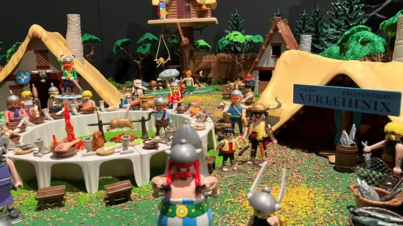 Von Asterix bis Hochwasser: Playmobil-Ausstellung in Verden | ndr.de