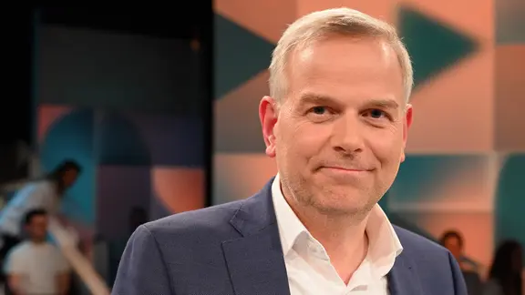 Politiker Leif-Erik Holm, AfD, Wirtschaftspolitischer Sprecher im Bundestag zu Gast in der ARD Talkshow Hart aber Fair mit dem Thema " Kampf um Europa. Siegen die Populisten?"