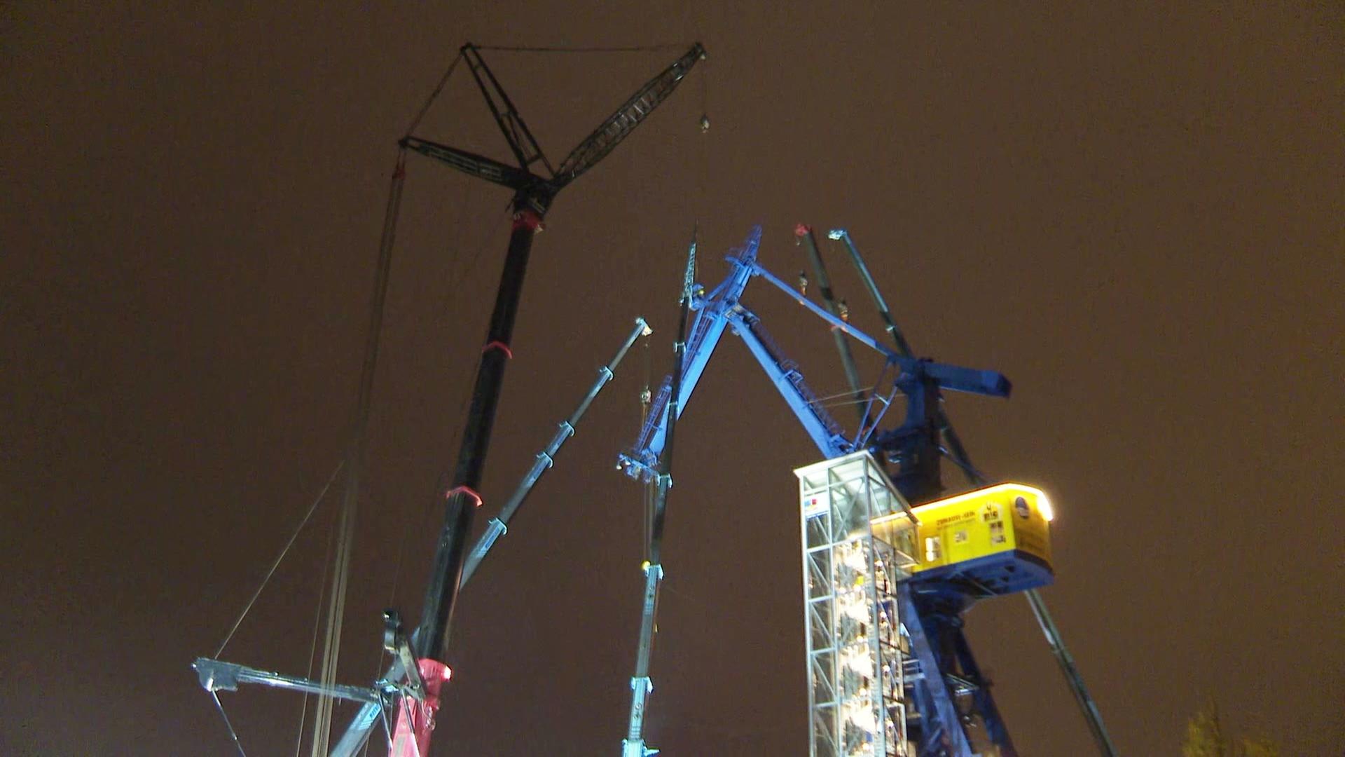 Sicherung des Rostocker Werft-Krans hat in der Nacht begonnen