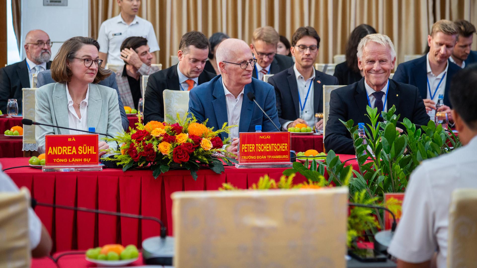 Vietnam als Alternative: Tschentscher sucht neue Partner für Hamburg
