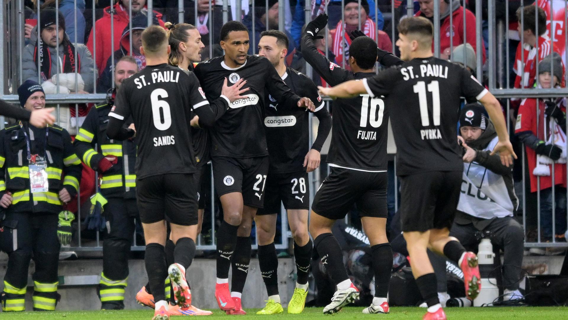 Jetzt live: DFB-Pokal mit St. Pauli und DFB-Frauen gegen Spanien