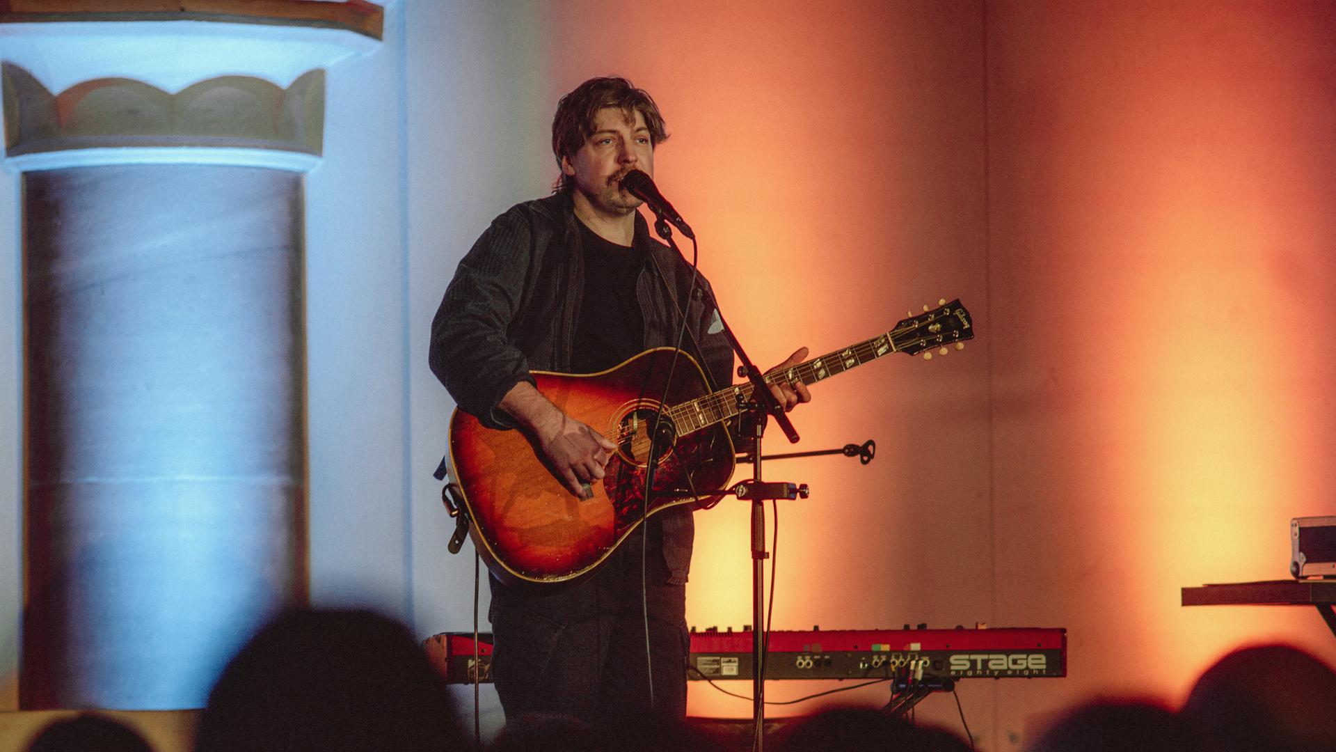 Philipp Poisel in Altona: Herzschmerz ohne Lametta