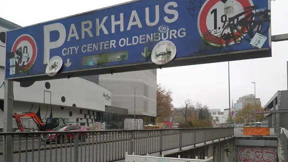 Die Tiefgarage in der Oldenburger Innenstadt ist seit 2019 für den öffentlichen Parkplatzverkehr gesperrt.
