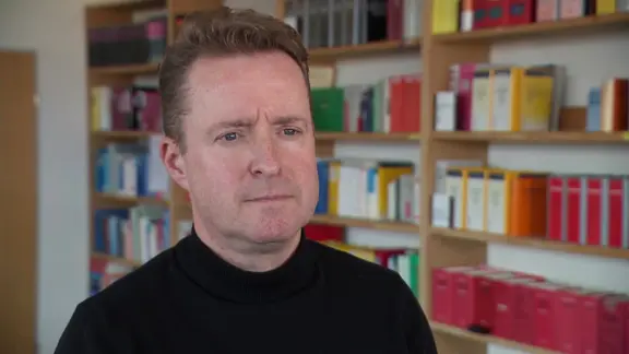 Harald Nowack, Oberstaatsanwalt Rostock, im Interview. | Screenshot Harald Nowack, Oberstaatsanwalt Rostock, im Interview.