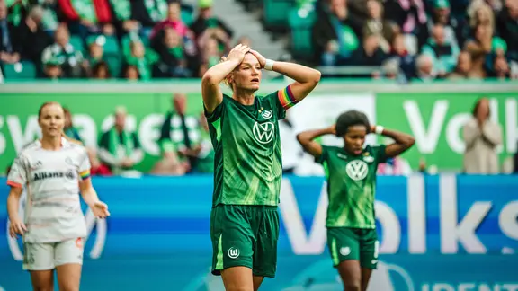 Wolfsburgs Alexandra Popp ist enttäuscht | picture-alliance/SCHÖNER SPORT Wolfsburgs Alexandra Popp ist enttäuscht