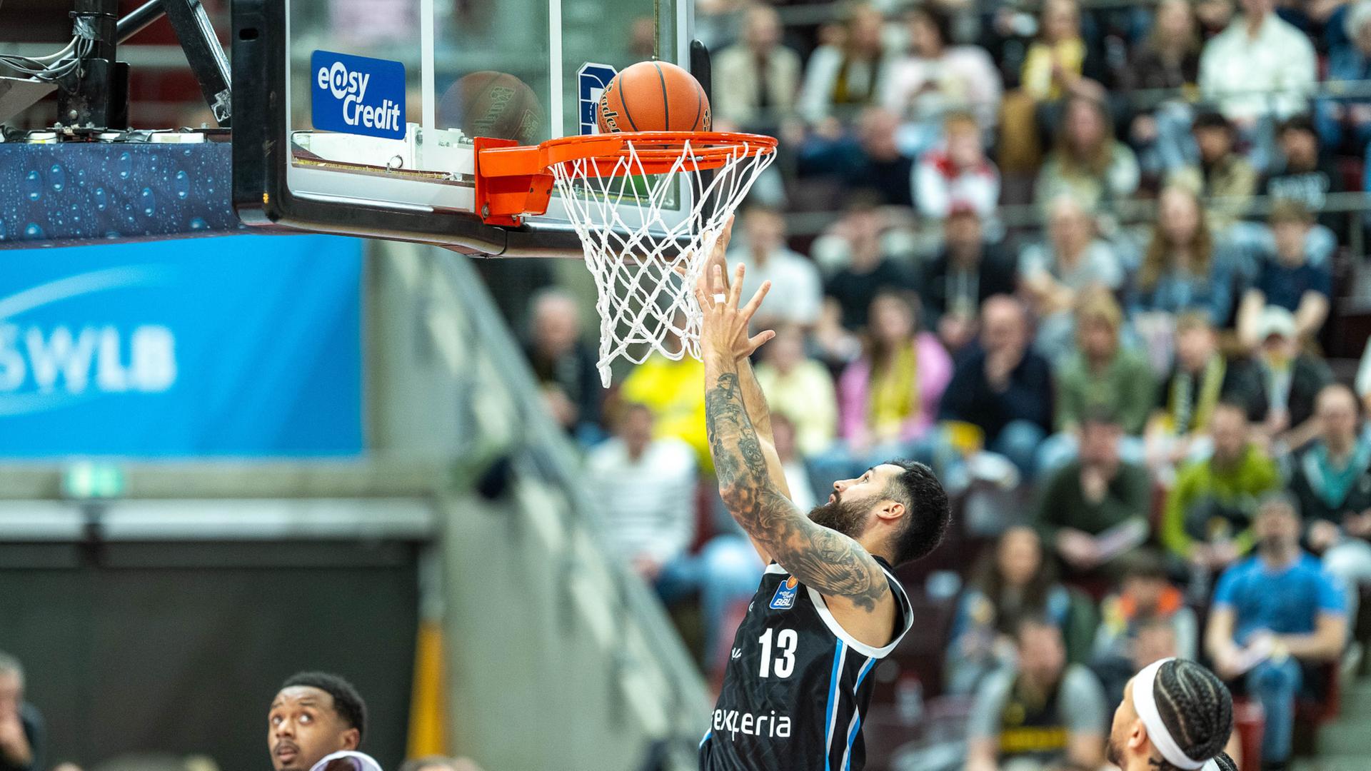 Hamburg Towers verlieren in Ludwigsburg mit 67:75 Hamburg Towers verlieren in Ludwigsburg mit 67:75