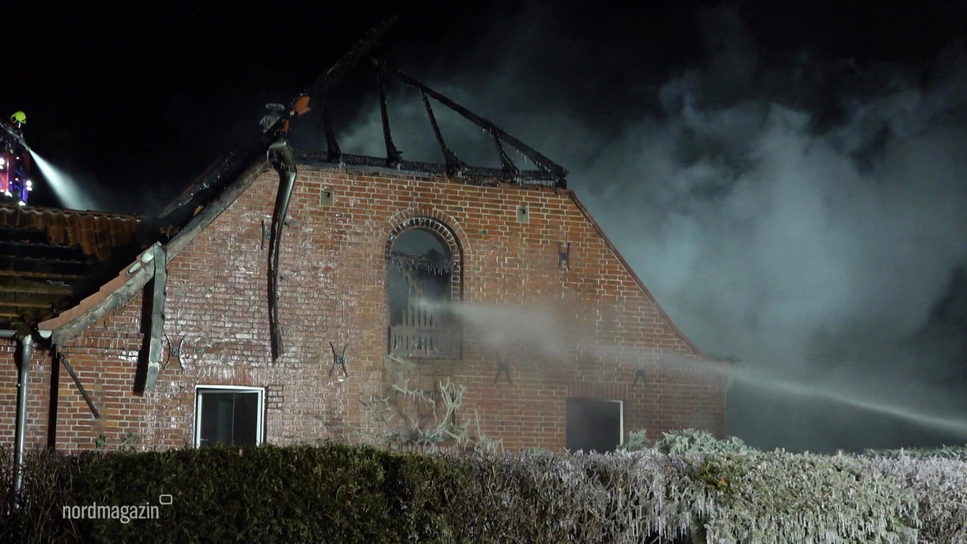 Pokrent: Dorf nach Brand kurzzeitig evakuiert